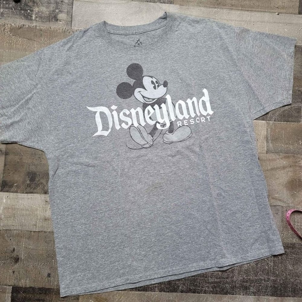 Mickey Mouse Disneyland Resort shirt - Picture 1 of 6